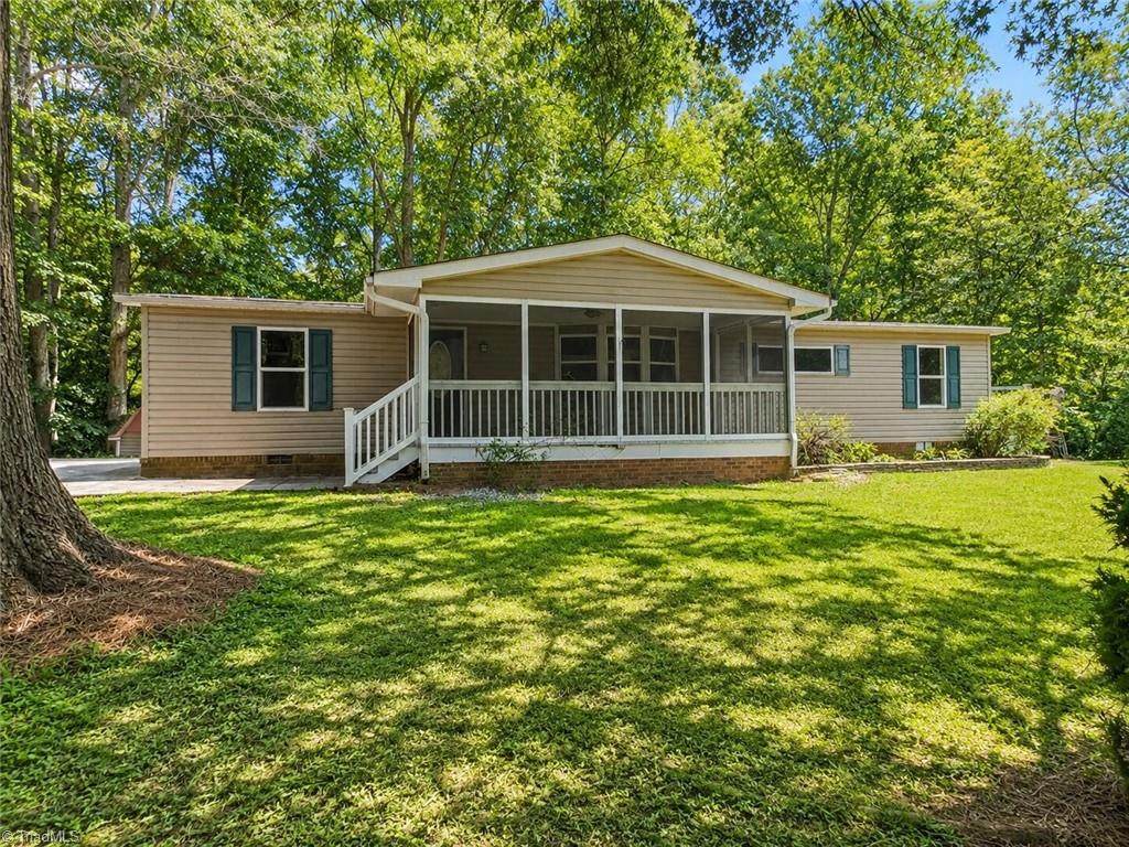 155 Trinity Drive - Photo 1