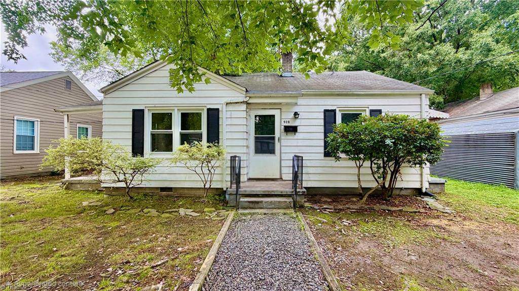 928 Mccormick Street - Photo 1