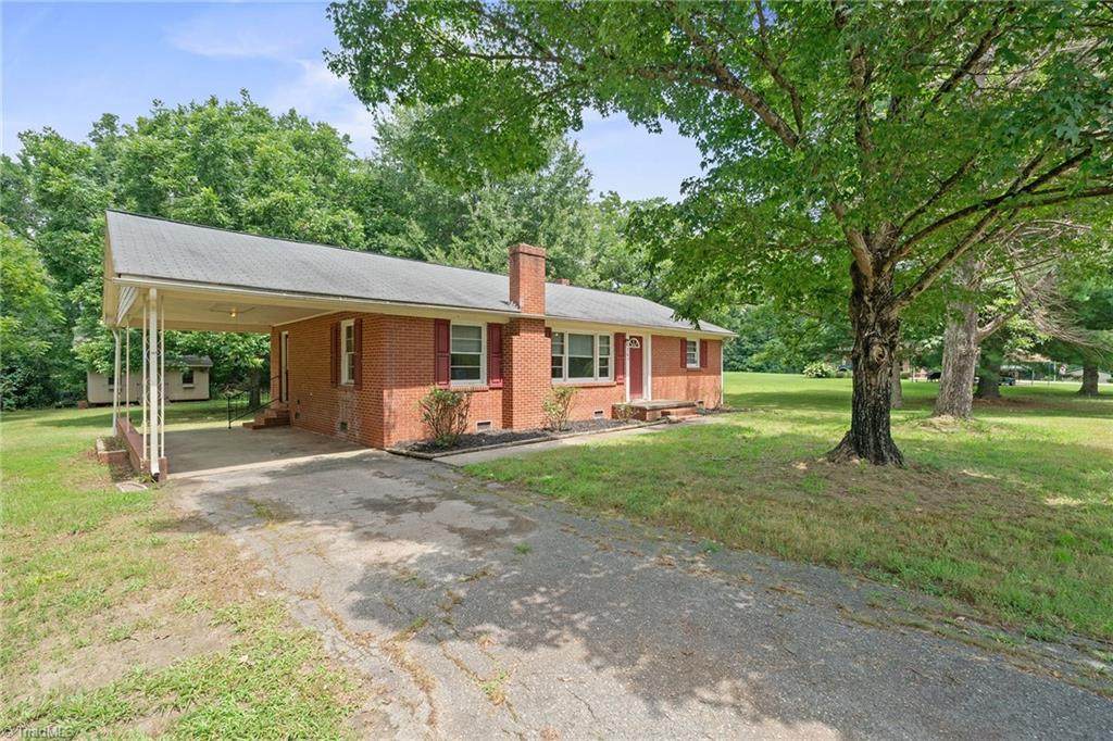 147 Oakdale Circle - Photo 1