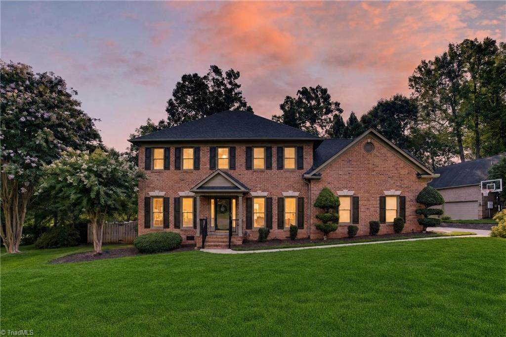 704 Glendevon Court - Photo 1