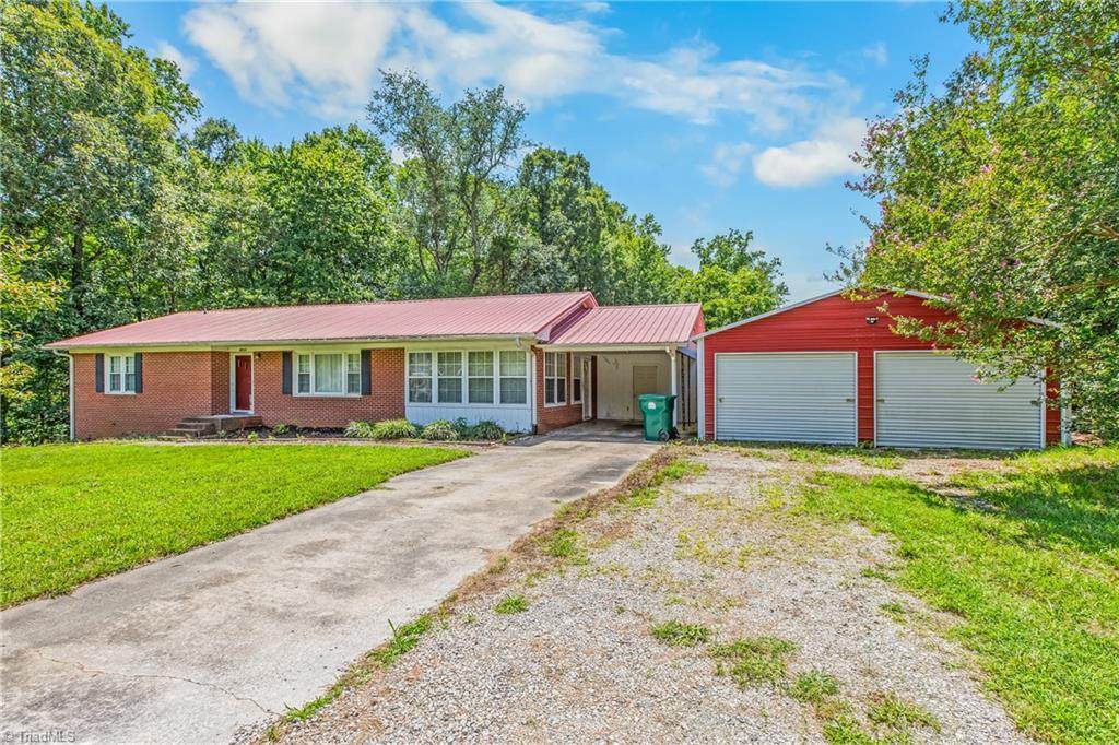 4994 Hampton Road - Photo 1