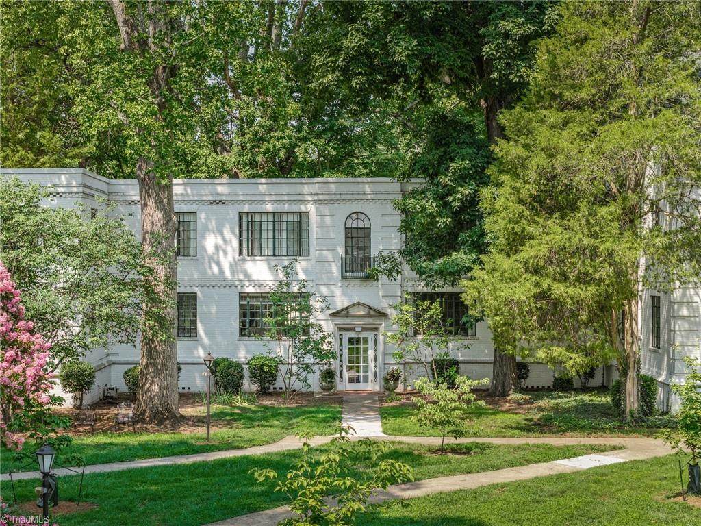 1700 Elm Street - Photo 1