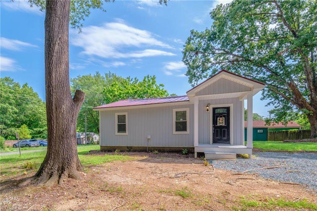 523 Terrell Road - Photo 1