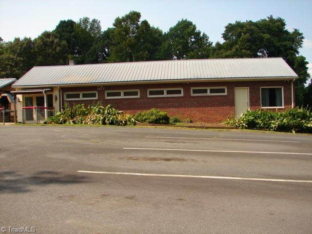 1277 Salisbury Street - Photo 1