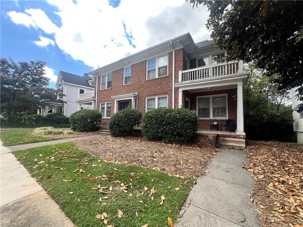 664 Spring Street - Photo 1