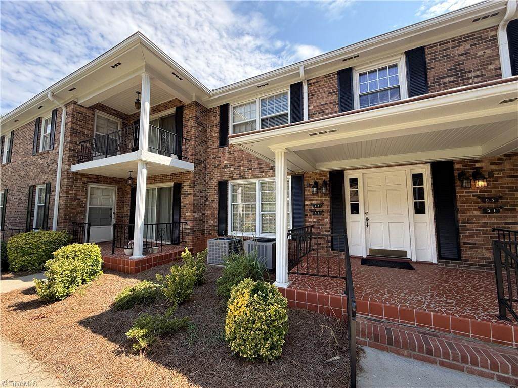 2711 Reynolda Road - Photo 1