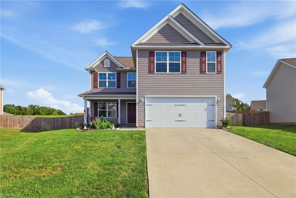180 Brassfield Drive - Photo 1