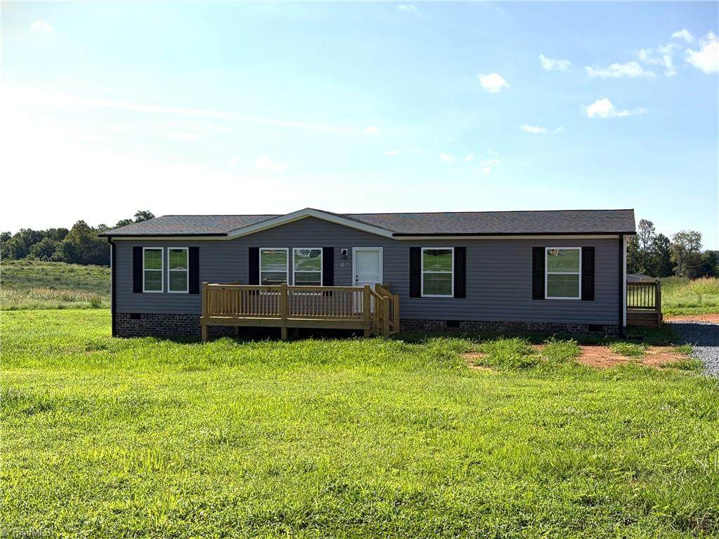 106 Luffman Road - Photo 1