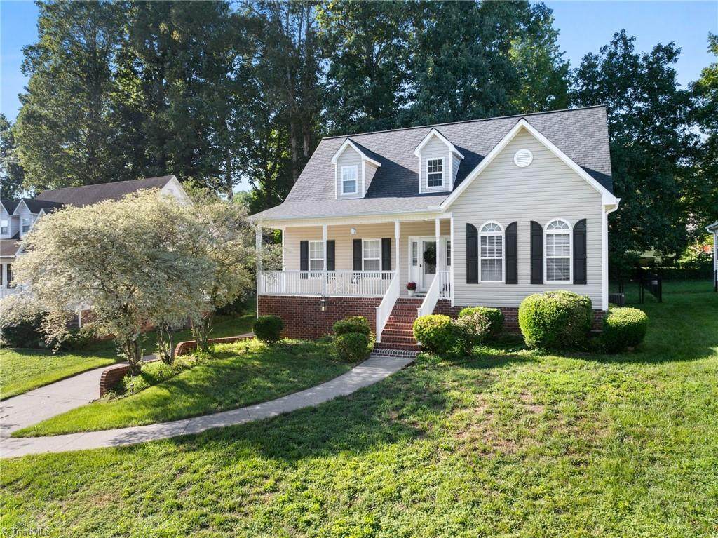 220 Coghill Drive - Photo 1