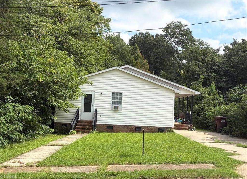 1616 West Avenue - Photo 1