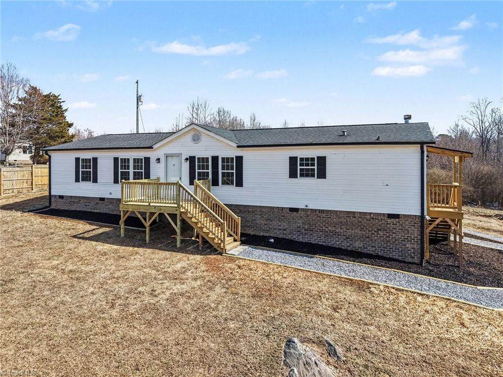 708 Hicks Farm Road - Photo 1
