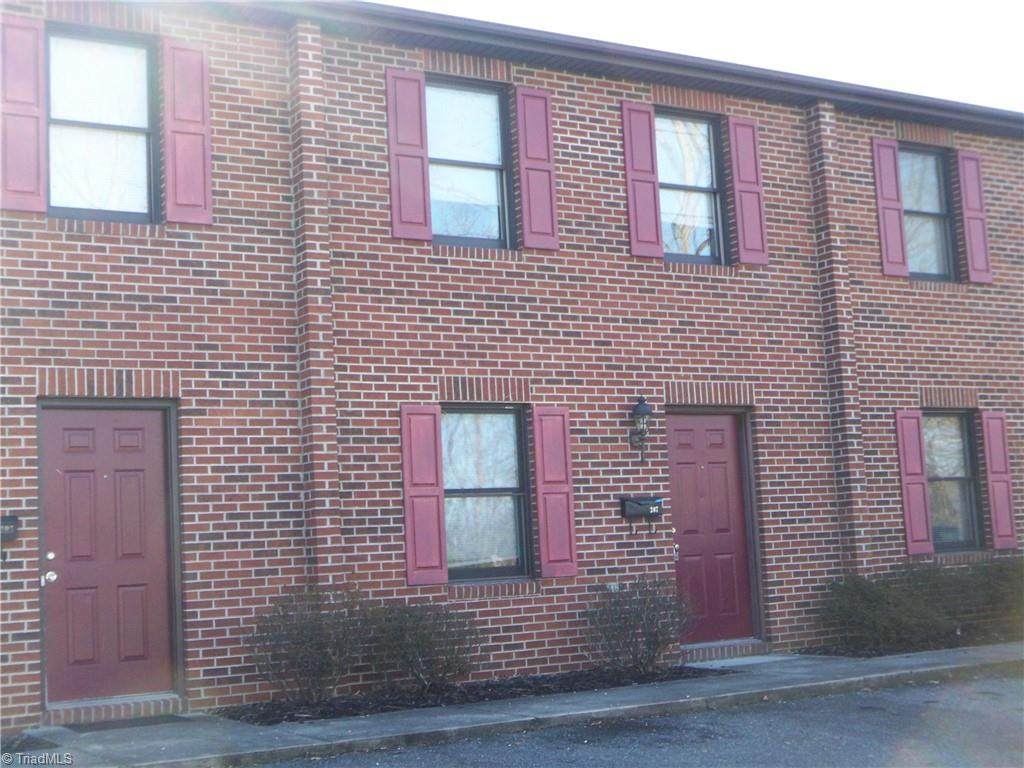 219 Worth Street - Photo 1