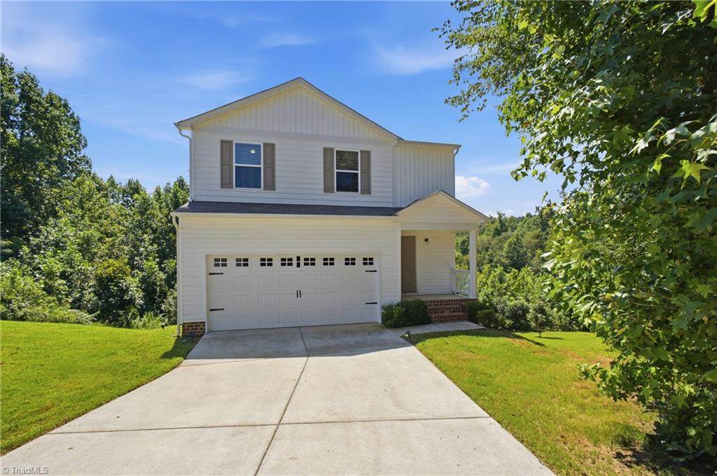 181 Four Andrews Drive - Photo 1