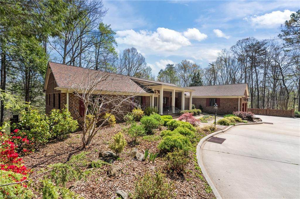 2578 Keck Drive - Photo 1