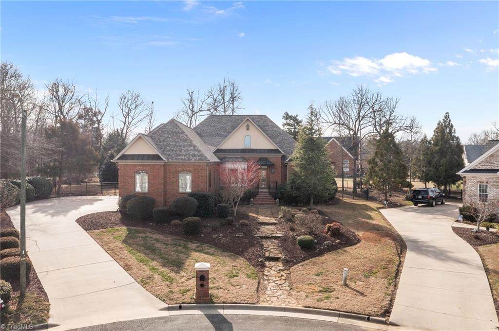 3340 Waterford Place - Photo 1