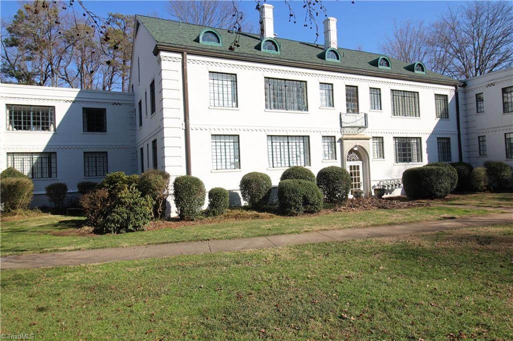 1700 B7 Elm Street - Photo 1