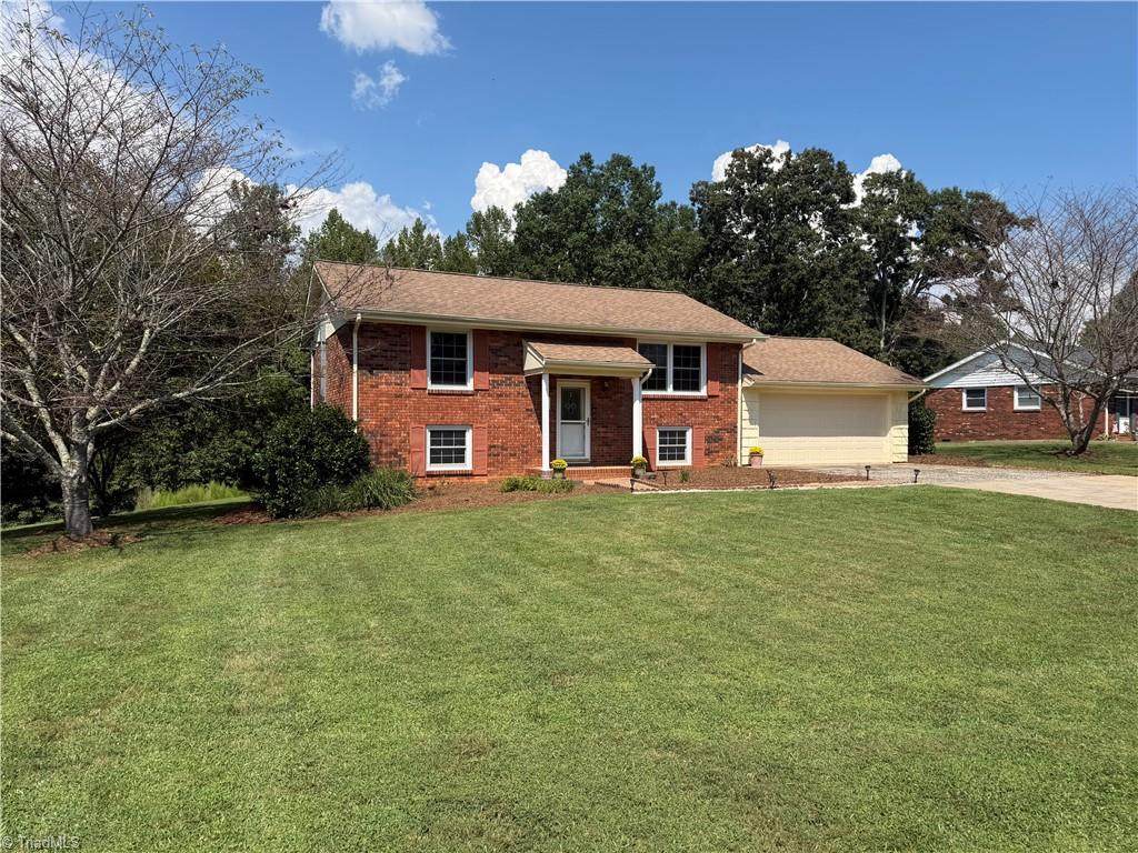 329 Hunter Hills Street - Photo 1