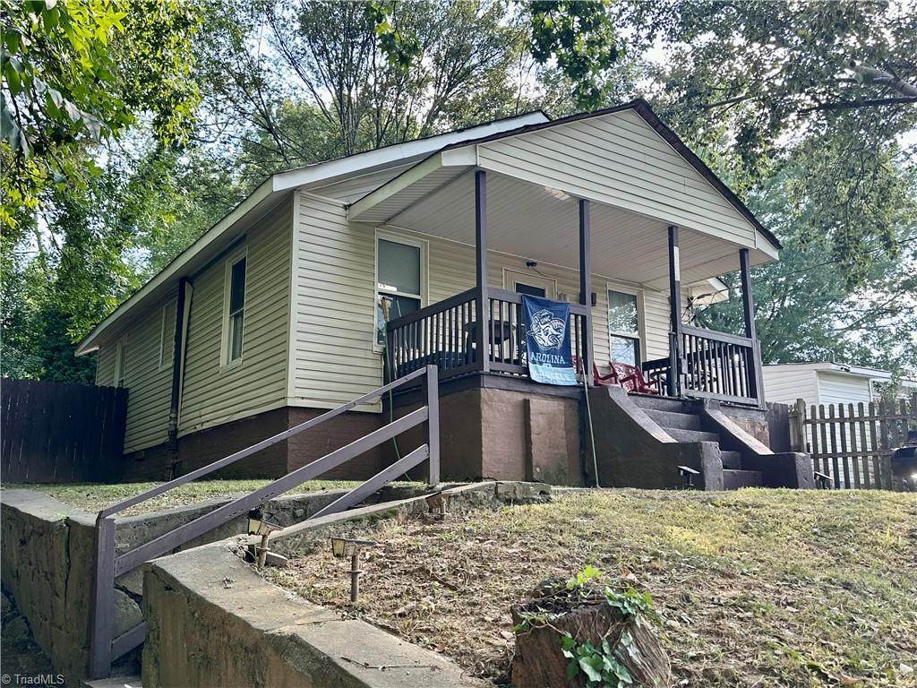 1504 Gholson Avenue - Photo 1