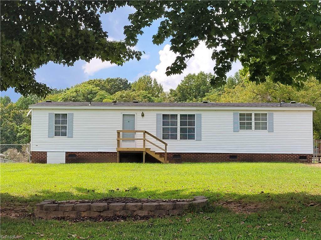 1836 Siloam Road - Photo 1
