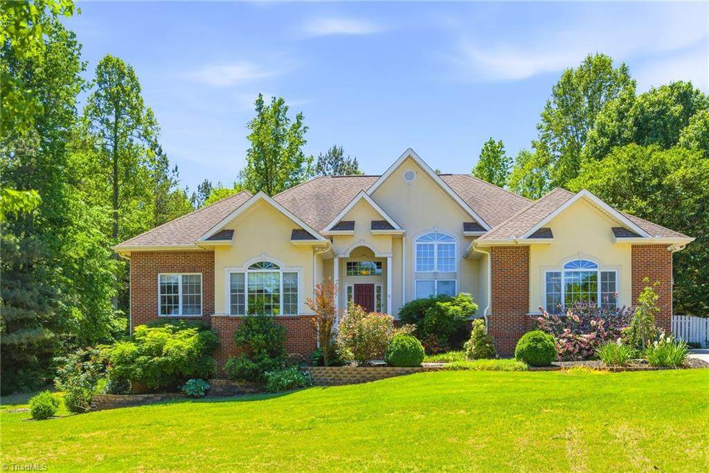 217 Dressage Court - Photo 1