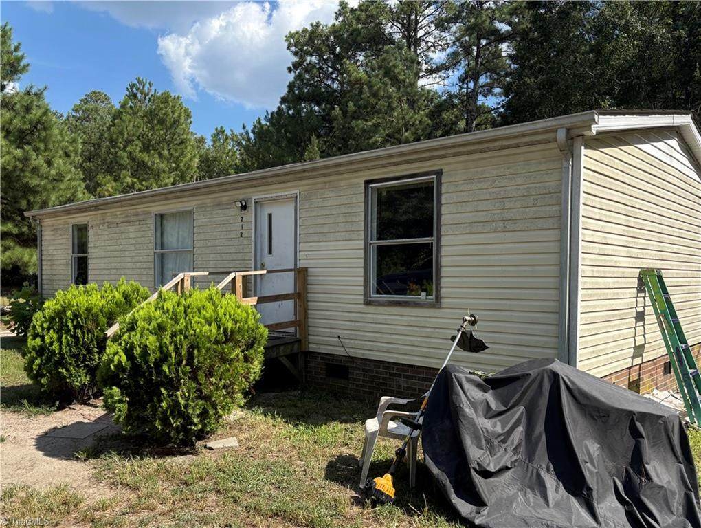 212 Cammie Drive - Photo 1