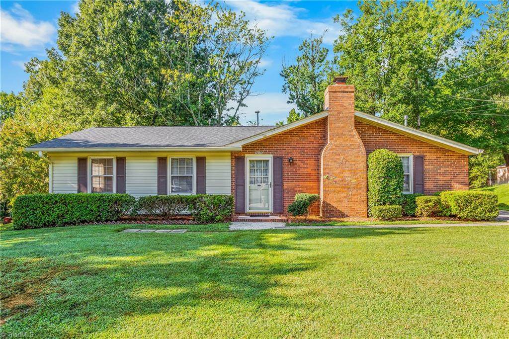808 Ernest Court - Photo 1