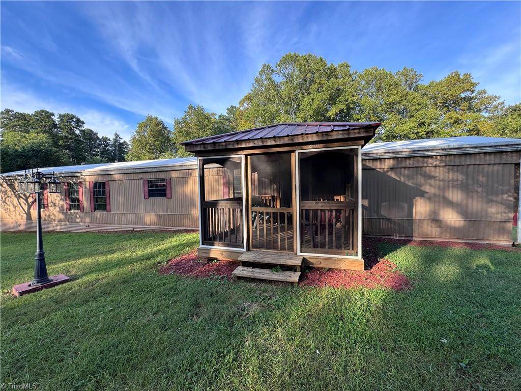 210 Star View Drive - Photo 1