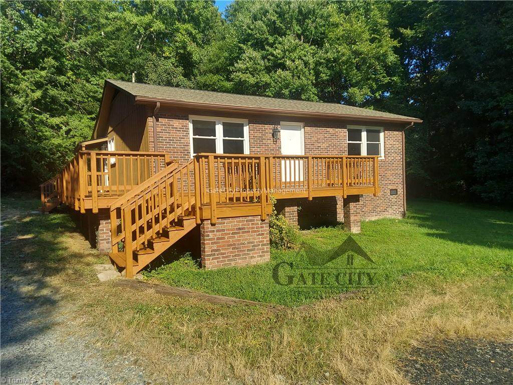 3205 Pine Valley Road - Photo 1