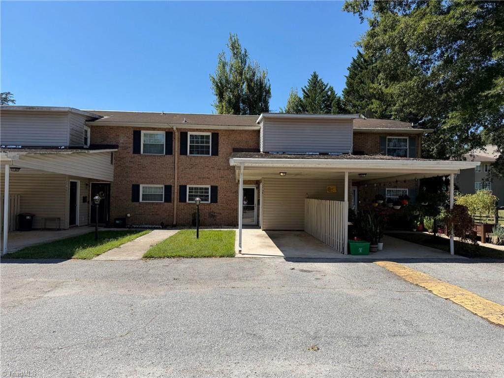 2219 Shadow Valley Road - Photo 1