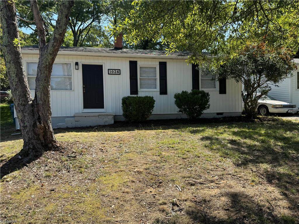 1026 Meadowbrook Boulevard - Photo 1
