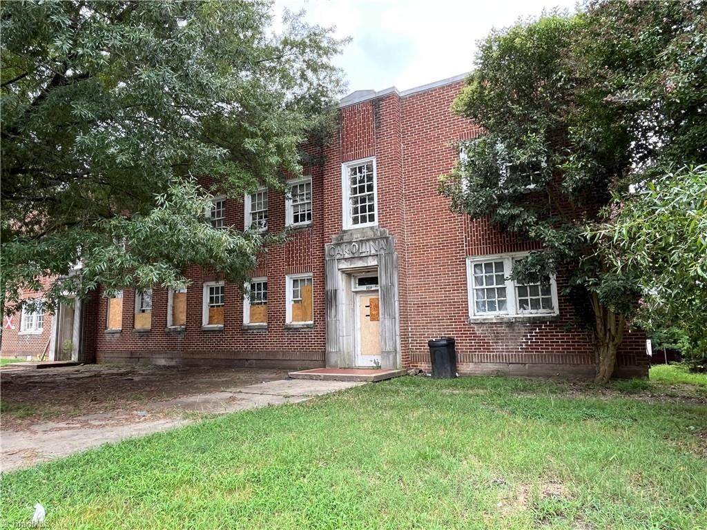 106 Winston Street - Photo 1