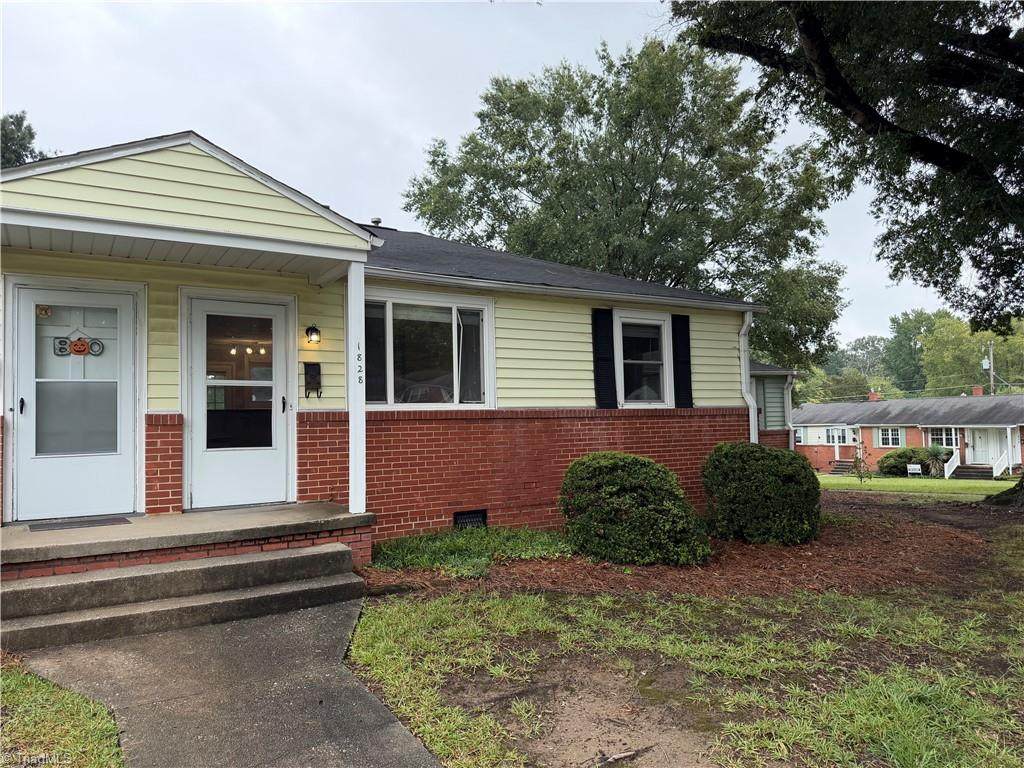1828 Villa Drive - Photo 1