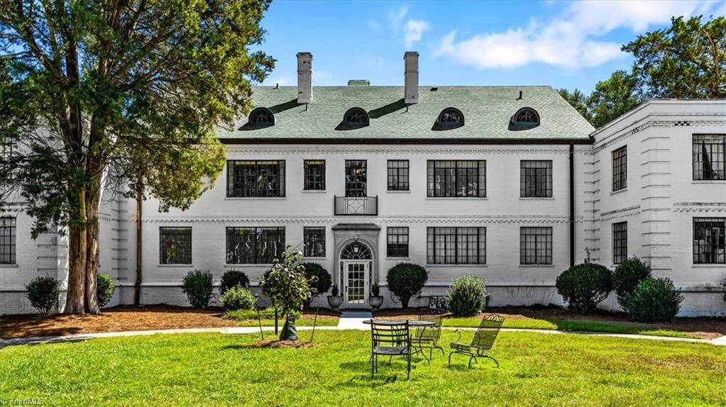 1700 Elm Street - Photo 1