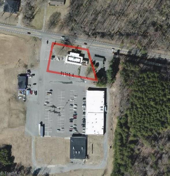 2820 Old Hollow Road - Photo 1