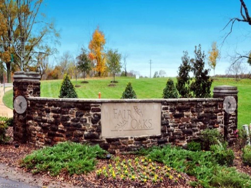 7920 Valley View Drive - Photo 1