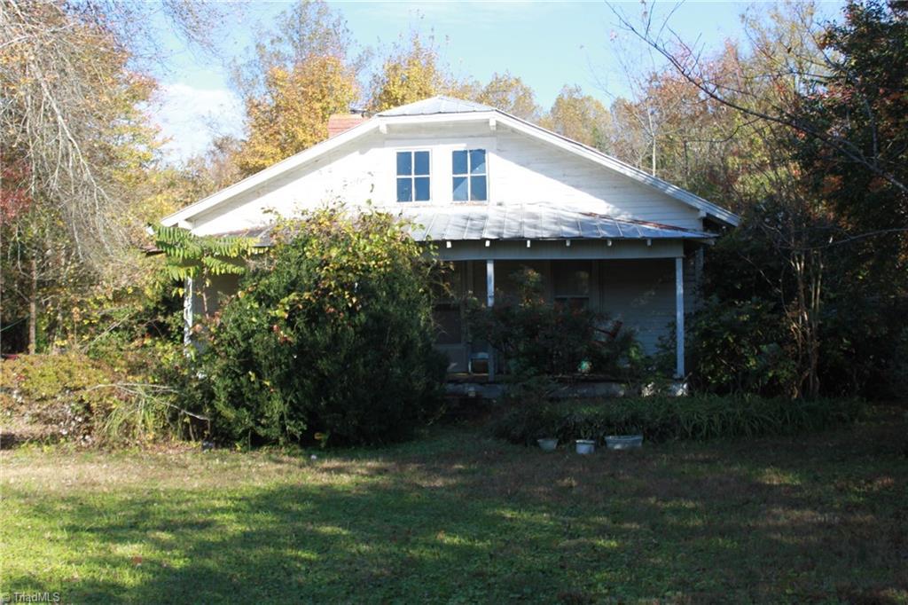 3072 Memorial Highway - Photo 1