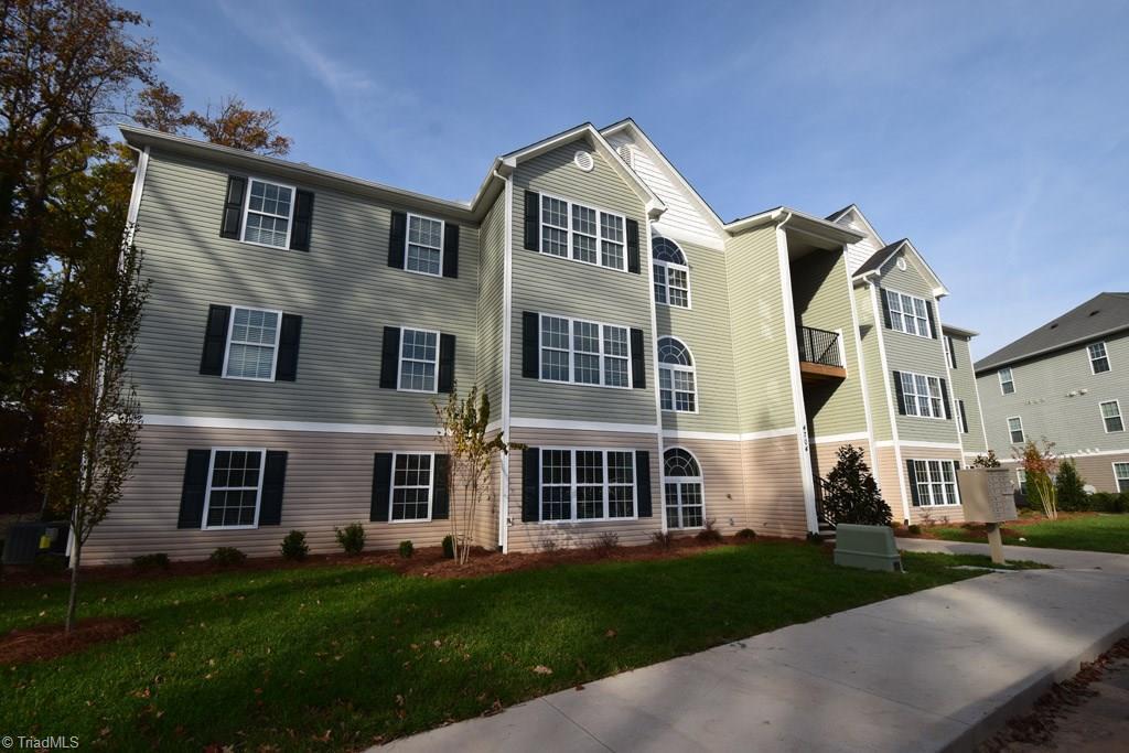 4704 Pennoak Lane - Photo 1