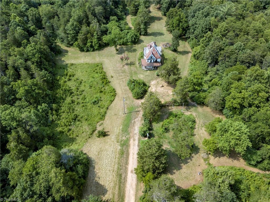 196 Eleanor Lane - Photo 1