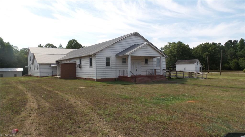 105 Forest Hill Road - Photo 1