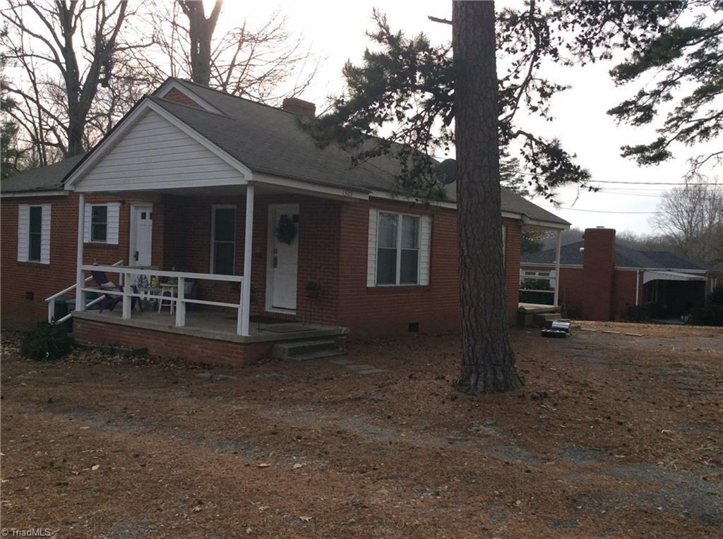 1309 Rolling Road - Photo 1