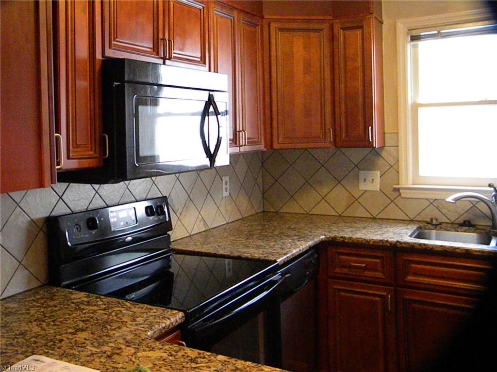 133 Columbine Drive - Photo 1