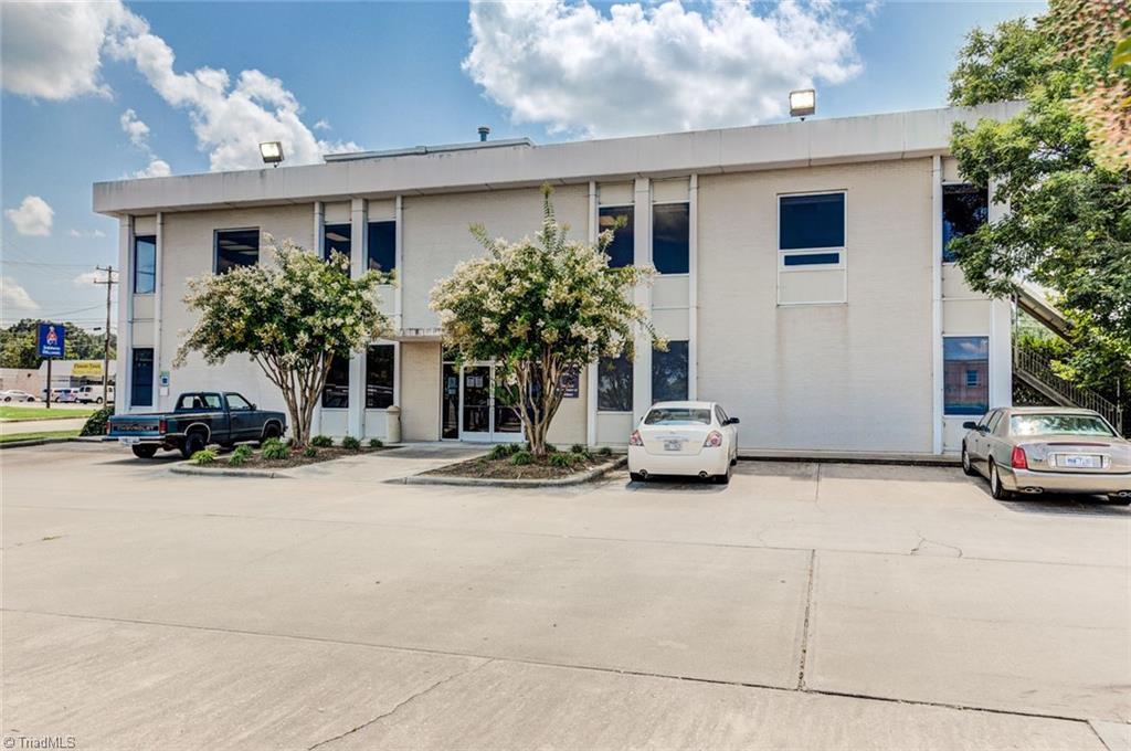 812 Innes Street - Photo 1