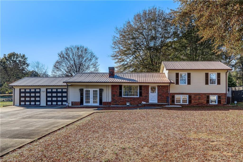617 Lake Street - Photo 1