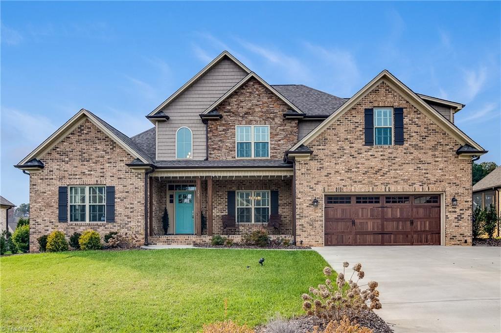 127 Winged Foot Court - Photo 1