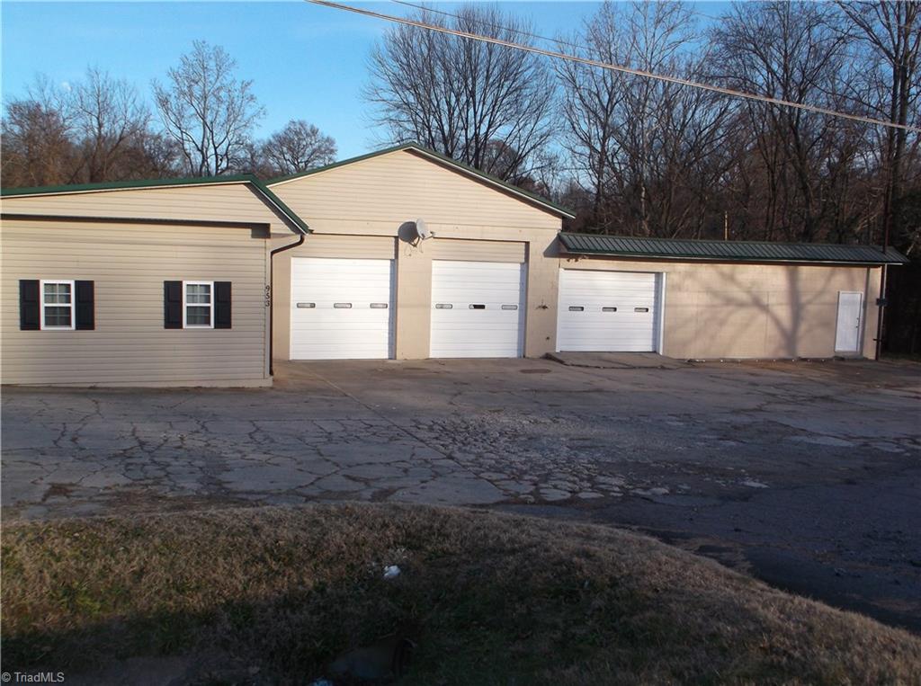 953 Fisher Ferry Street - Photo 1