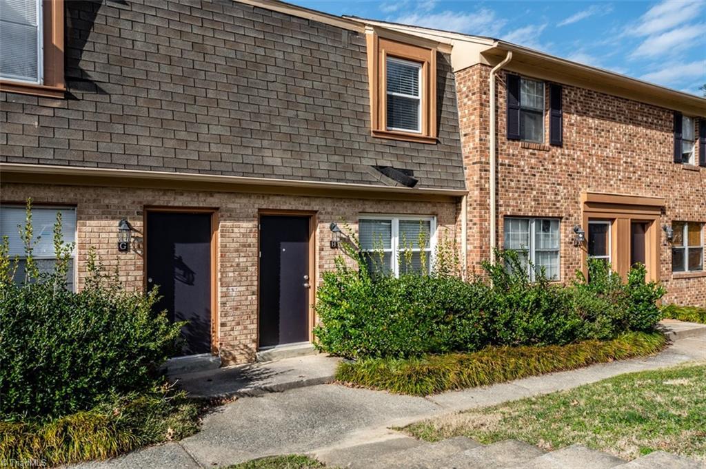 3923 Colony Square - Photo 1
