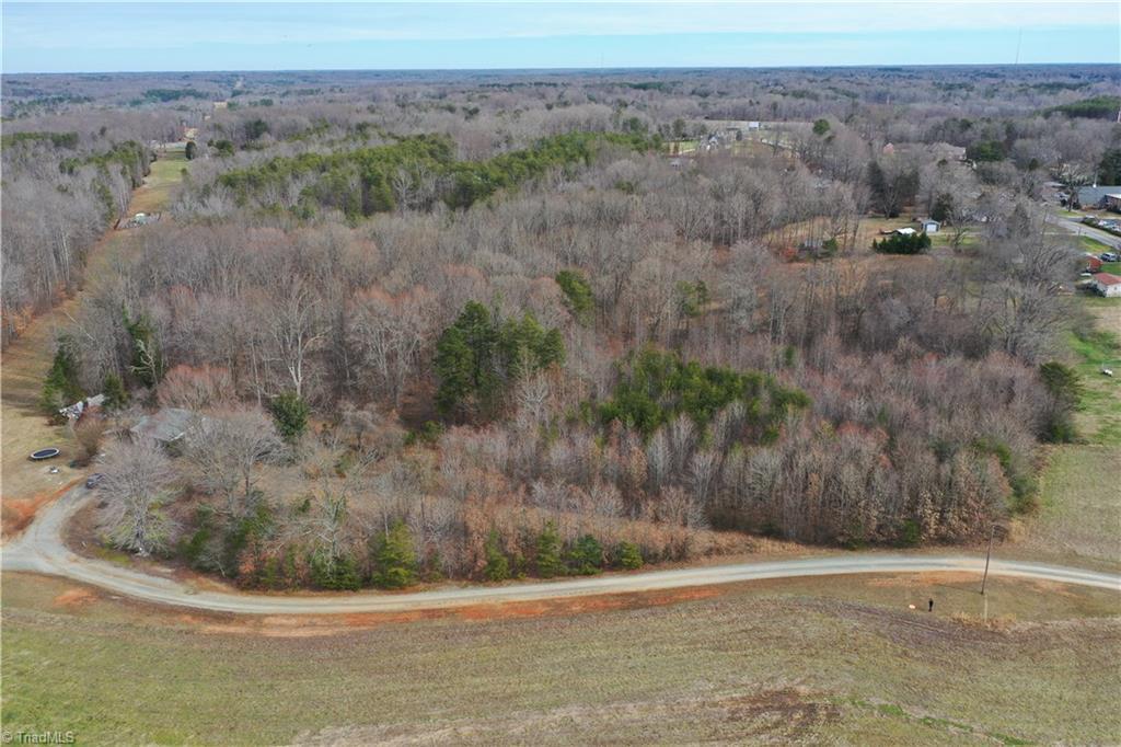 2907 Oak Ridge Road - Photo 1