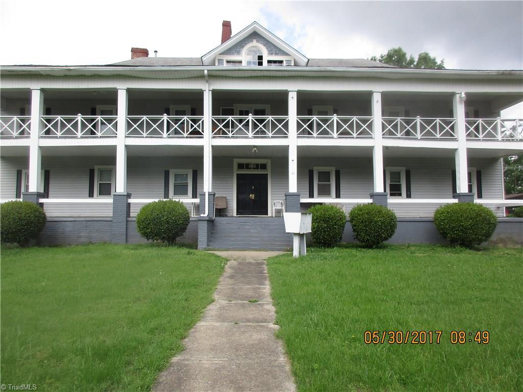 421 Vine Street - Photo 1