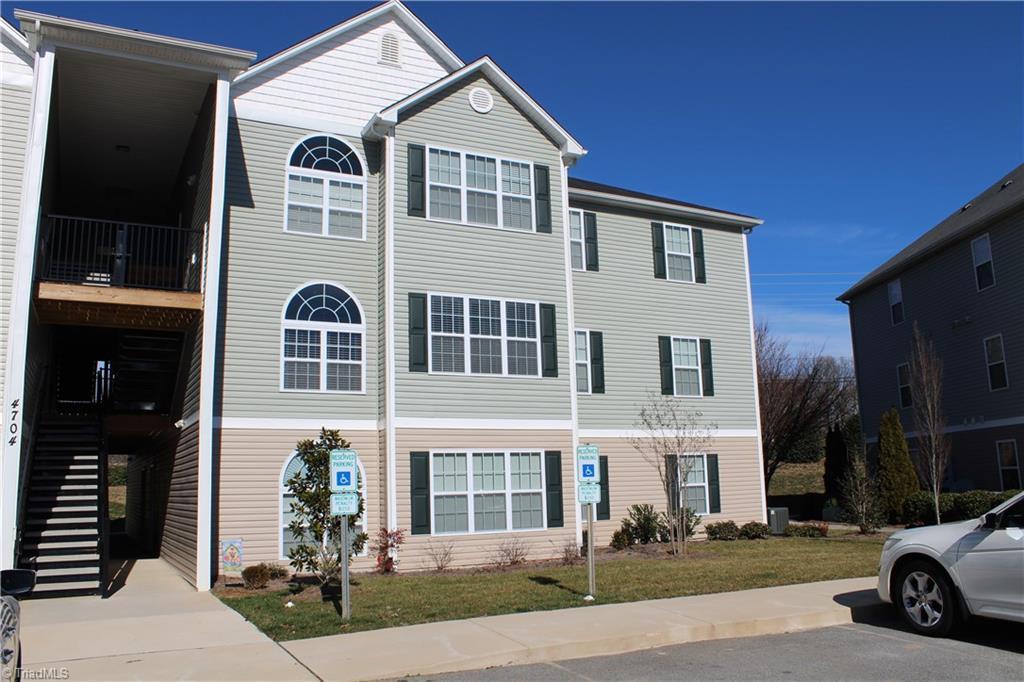 4704 Pennoak Lane - Photo 1