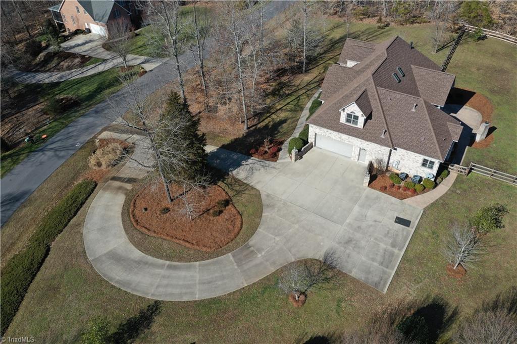 1800 Ole Hollow Court - Photo 1